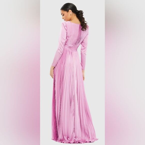 Mac Duggal 26542 Pleated Long Sleeve V-Neck Gown NWT size 8 Lilac/Pink - Picture 2 of 6